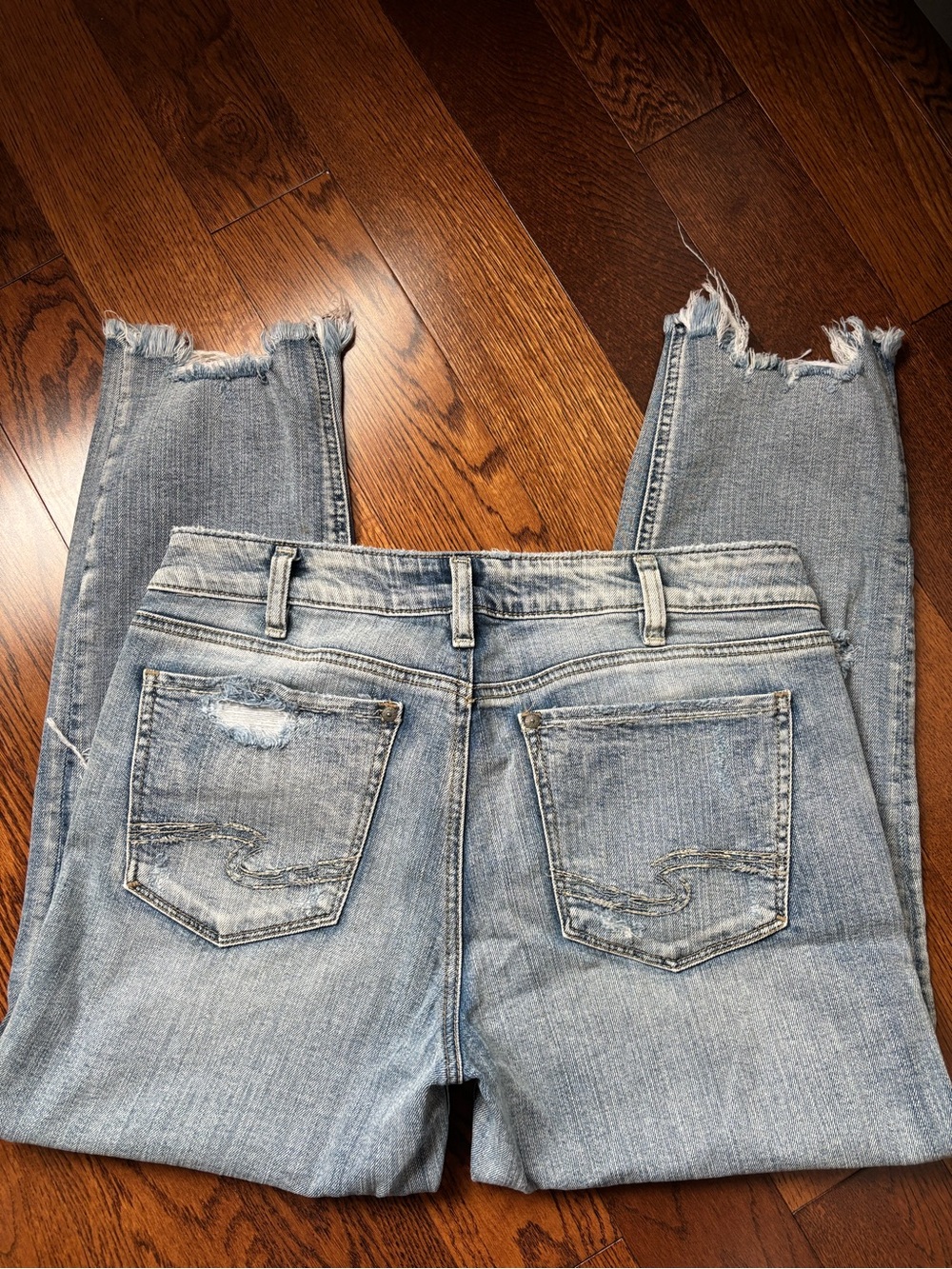 Silver Jeans Co. - Picture 2 of 4